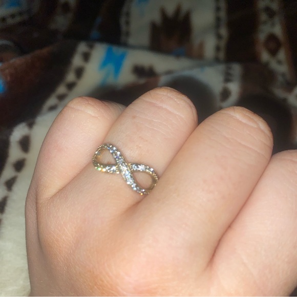 white gold infinity diamond promise/engagement ring - Picture 3 of 3